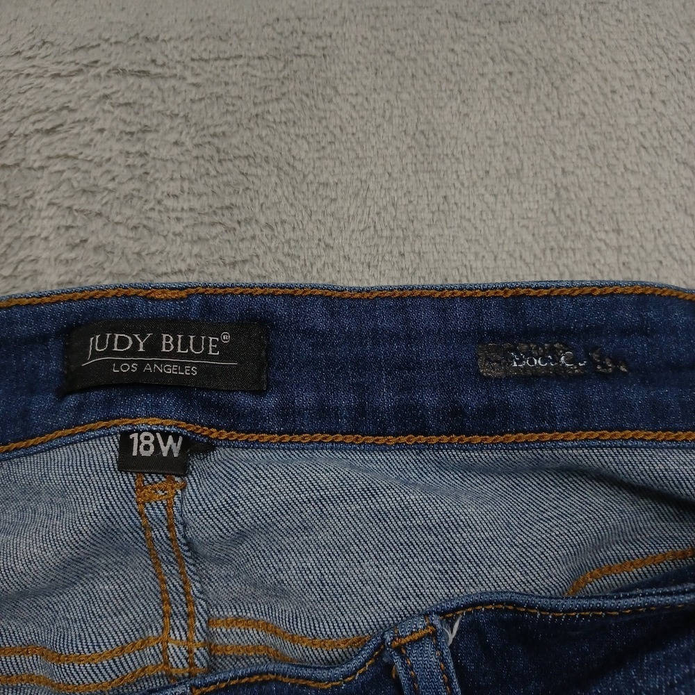 Judy Blue Jeans Womens 18W Blue Denim Bootcut Fit Distressed Preppy Modern - Picture 3 of 9